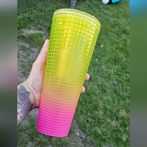 2022 Summer Yellow/Pink Grid‎ Starbucks Cup